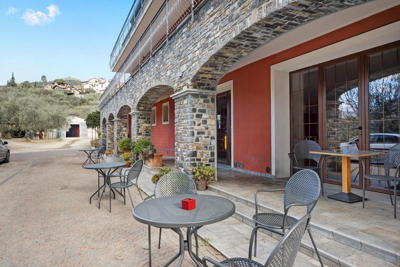 Molino Nuovo  Messalina Agriturismo La Scuderia מראה חיצוני תמונה