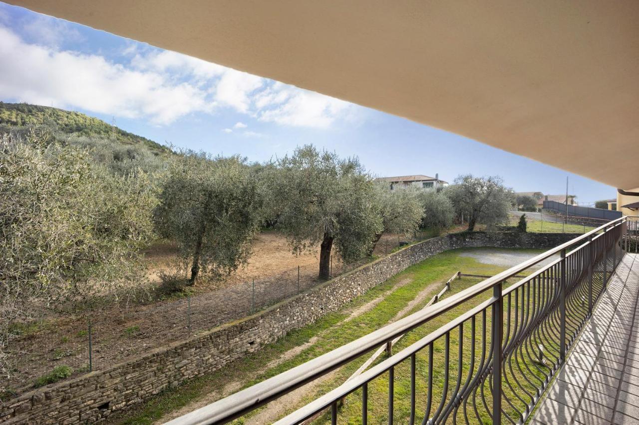 Molino Nuovo  Messalina Agriturismo La Scuderia מראה חיצוני תמונה
